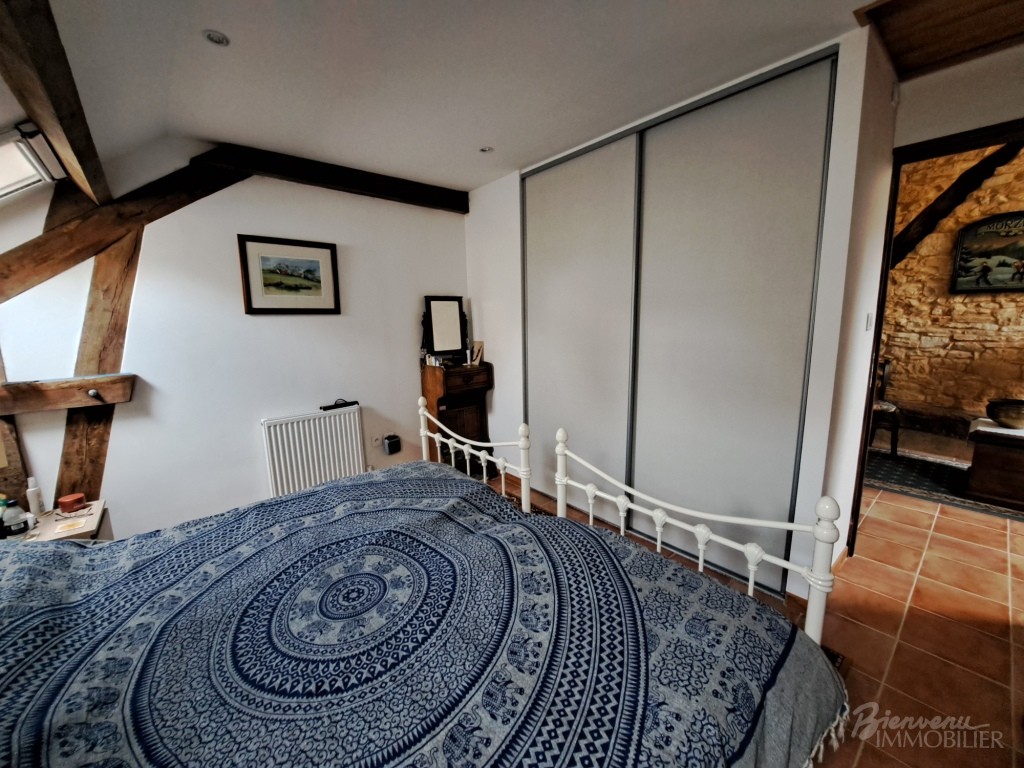 Jolie Maison ancienne en pierre d’environ 145 m² habitables