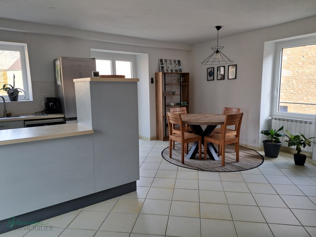 Jolie maison en pierre tout confort, d’environ 100 m² habitables