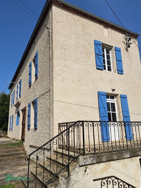 Charmante maison bourgeoise en pierre d’environ 115 m² habitables sur 2 niveaux à finir de rénover